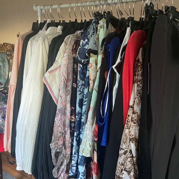 Clothes - Picture 5 of 7